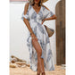👗 50% RABATT! 🌴 Tropen-Print Kleid mit V-Ausschnitt & Gehschlitz – Leicht, luftig & perfekt für Strand, Urlaub oder heiße Tage – Ein sommerlicher Hingucker mit lässiger Eleganz ☀️✨